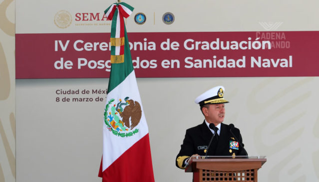 Almirante José Rafael Ojeda Durán, Secretario de Marina en la graduación de posgrados de sanidad naval